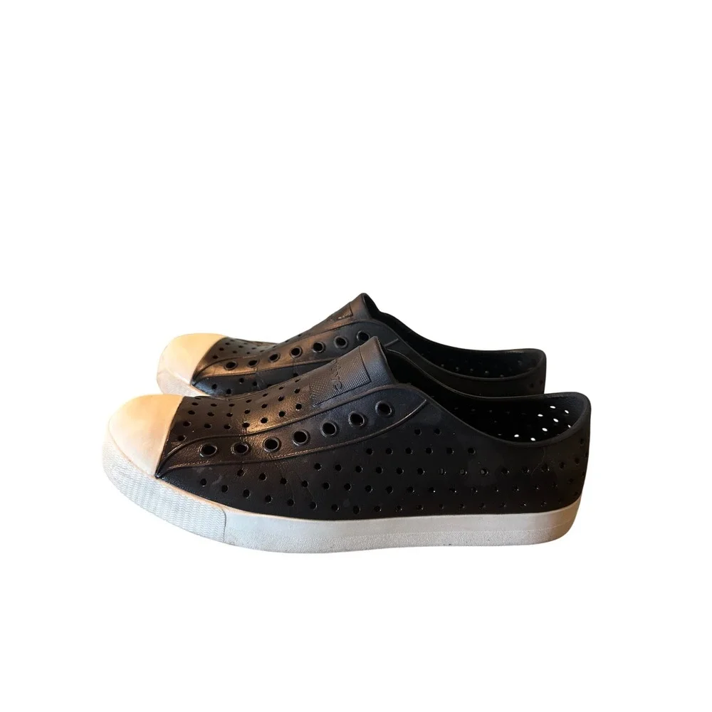 Native Men's black shoes, size 10